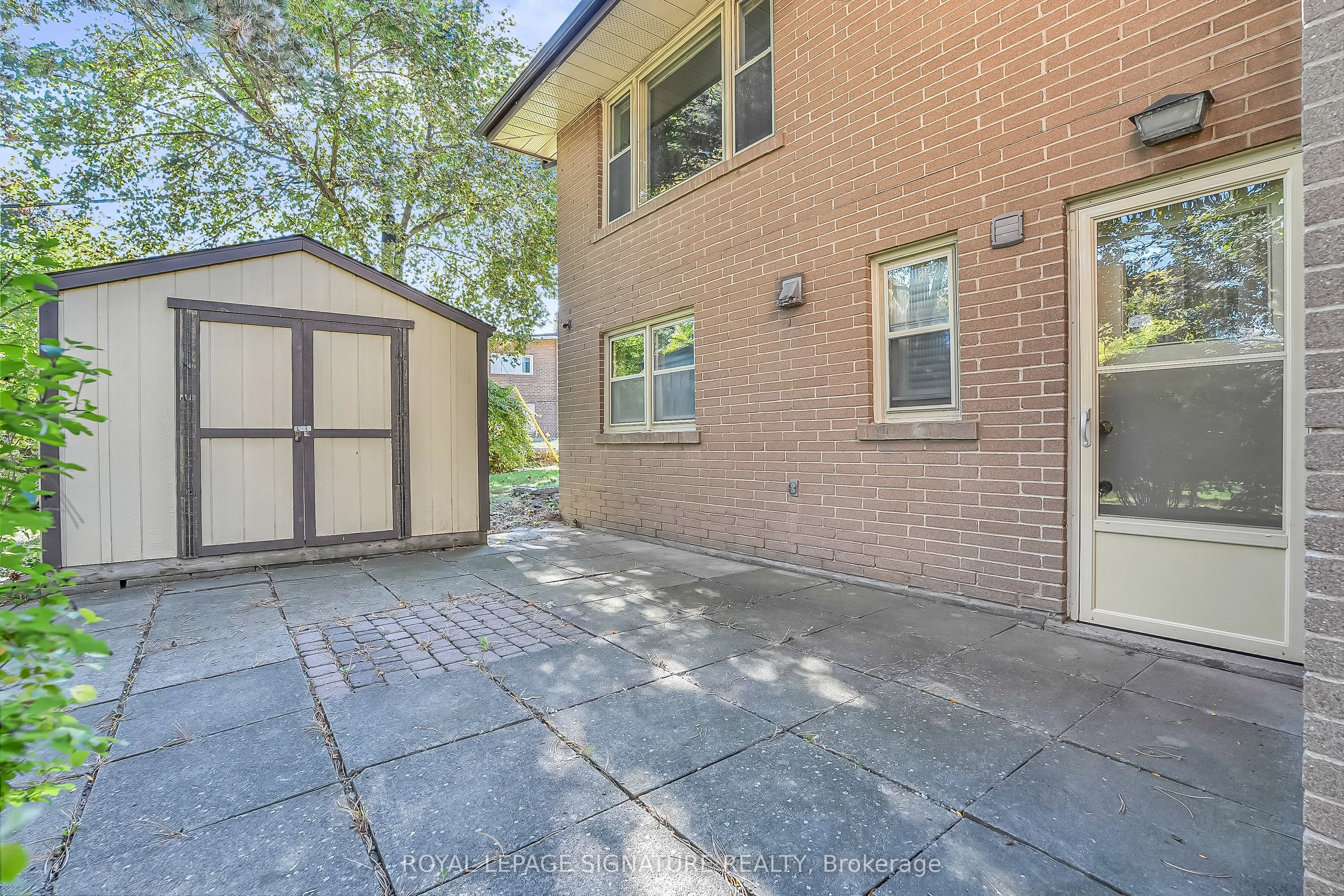 24 Hockley Place