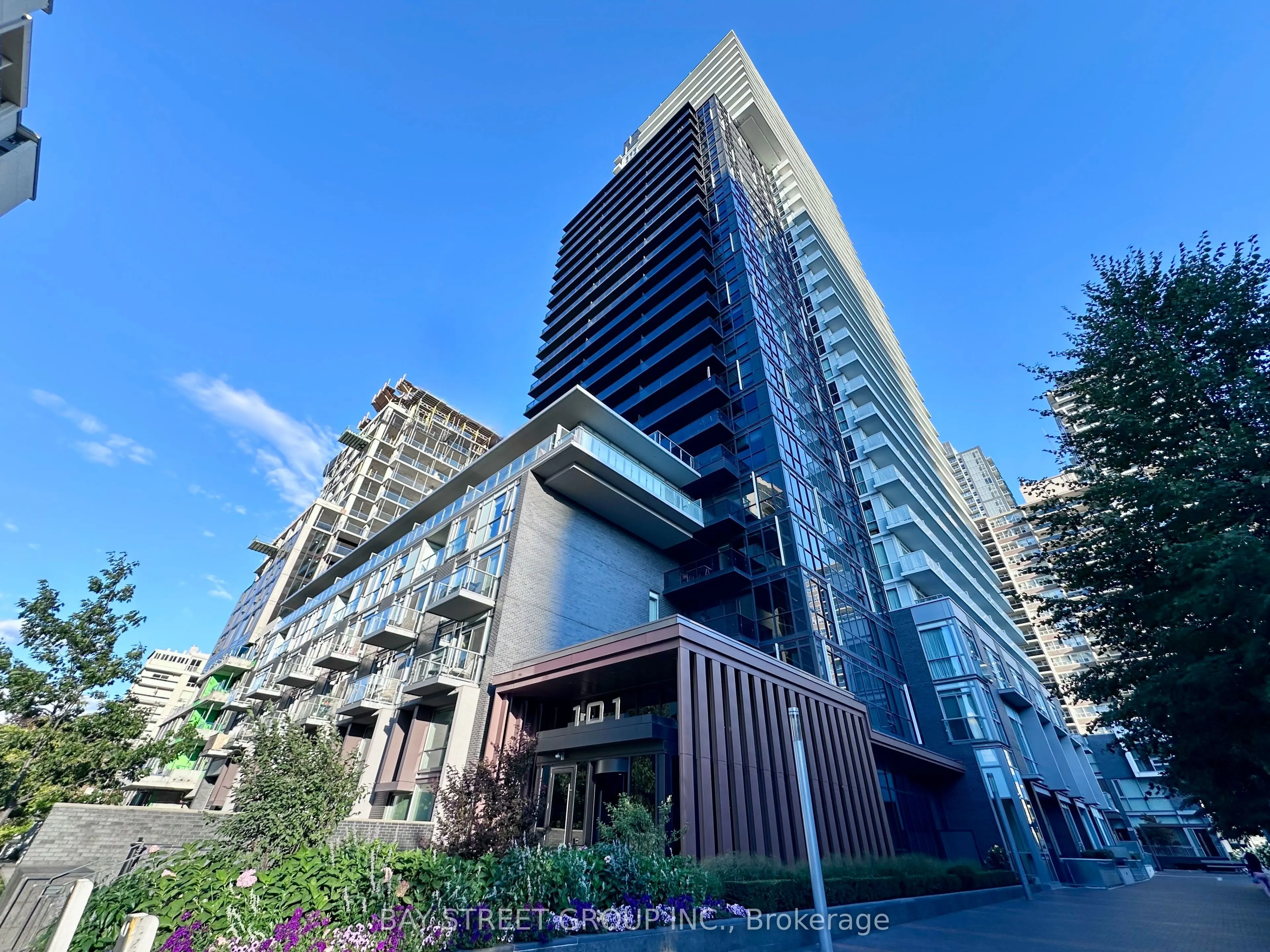 101 erskine Avenue, #2006