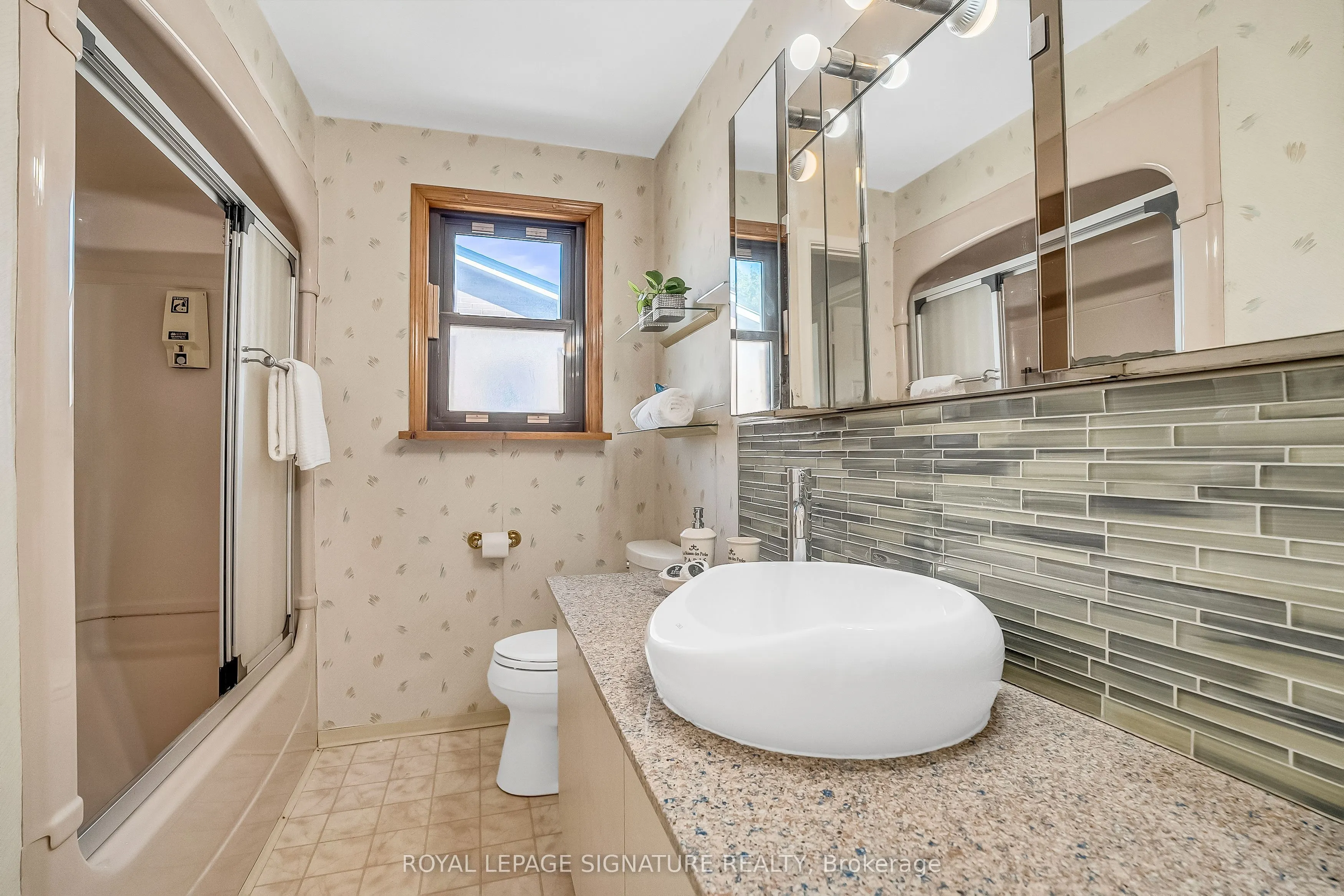 12 Slidell Crescent