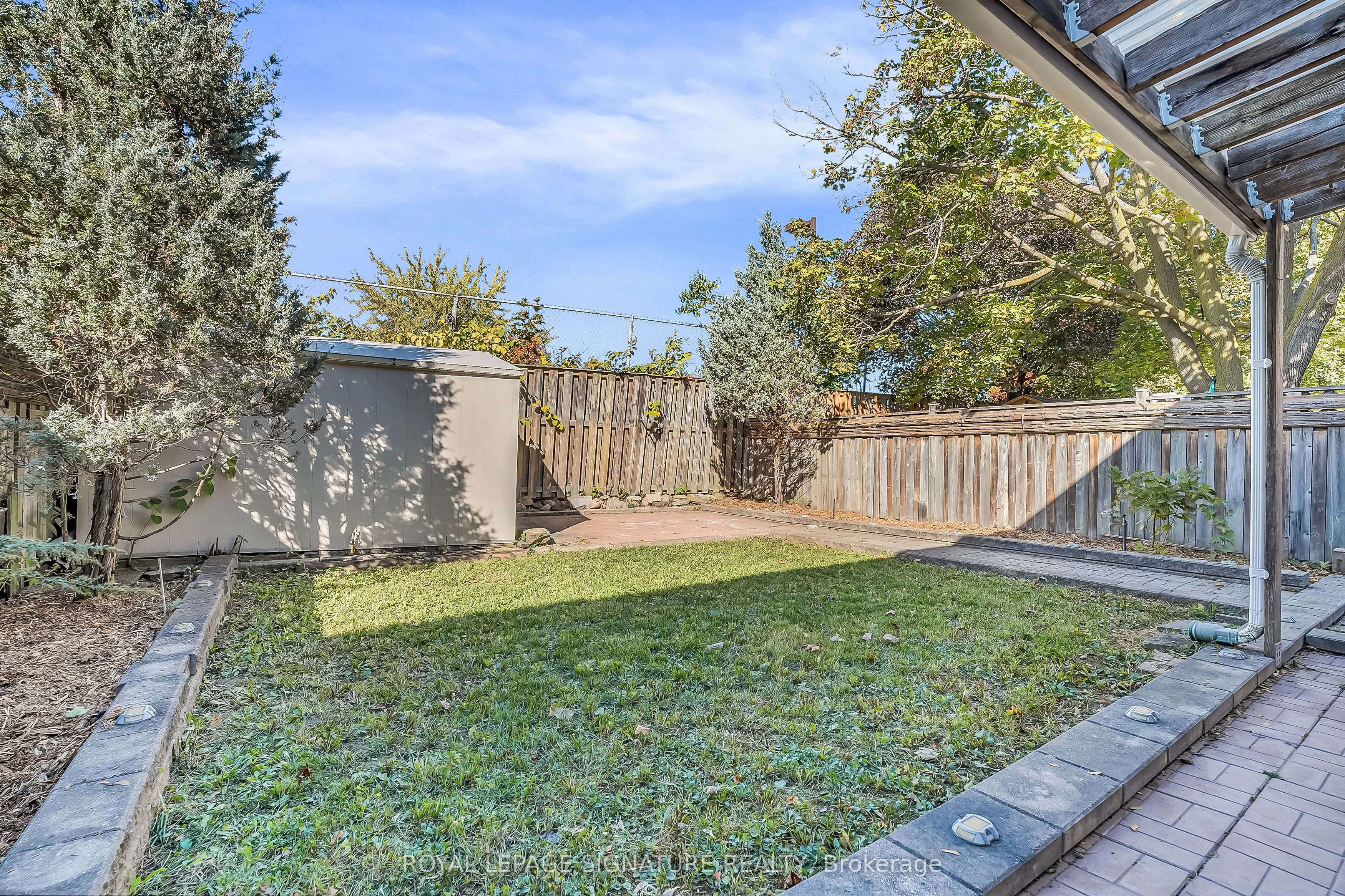 12 Slidell Crescent