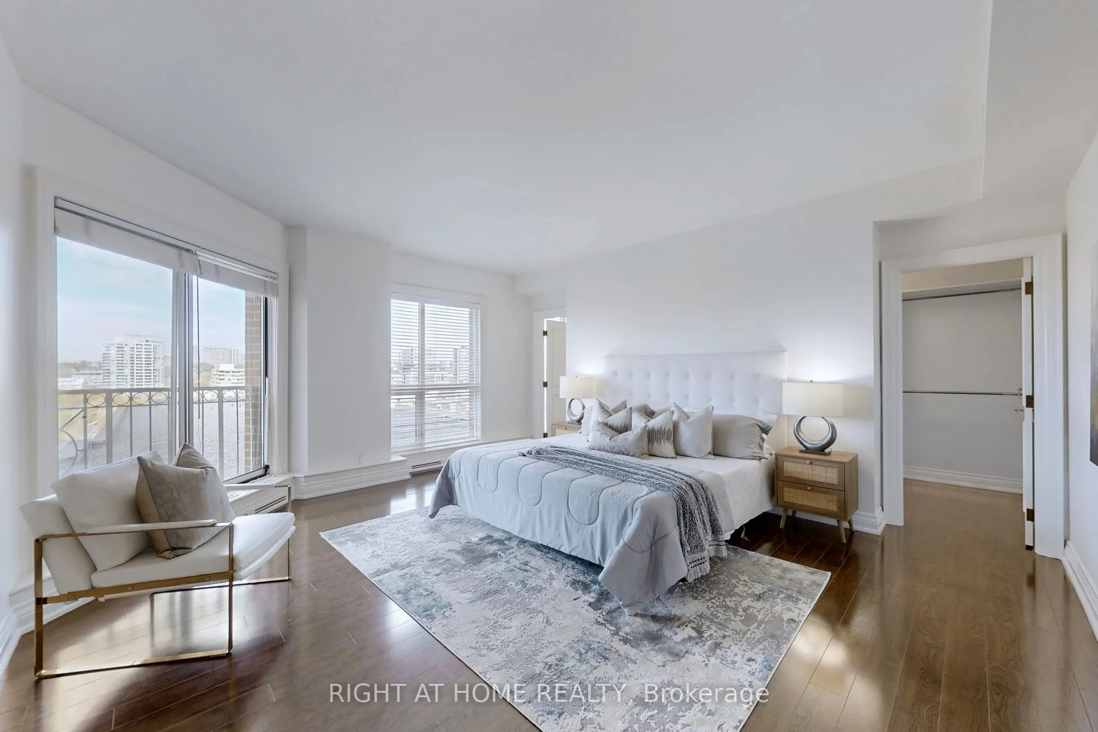 38 Avenue Road, #1201