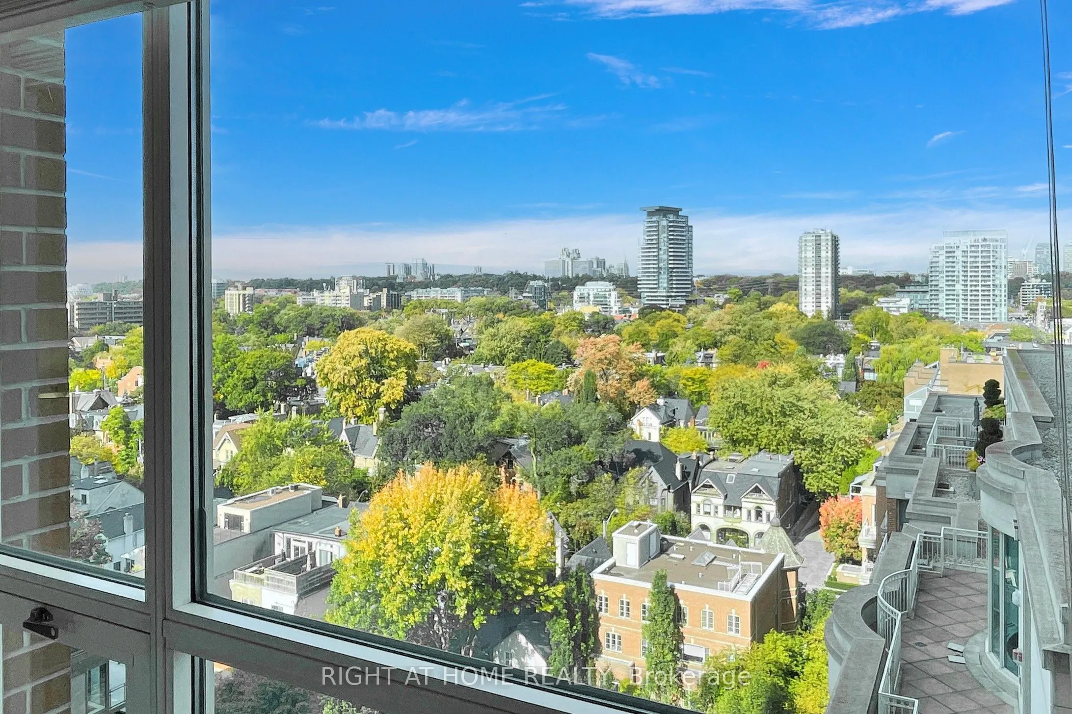 38 Avenue Road, #1201