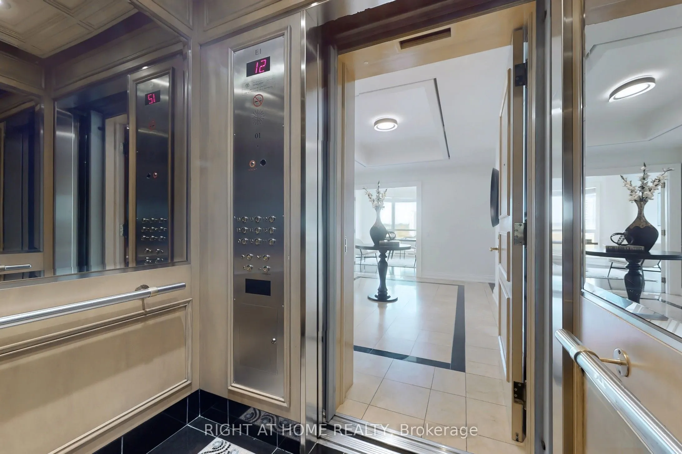 38 Avenue Road, #1201