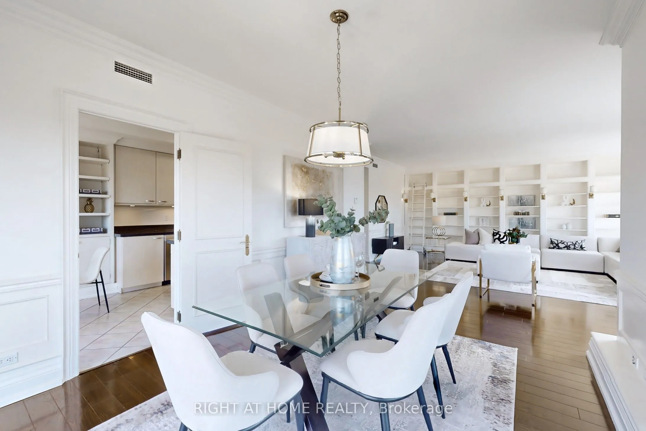 38 Avenue Road, #1201
