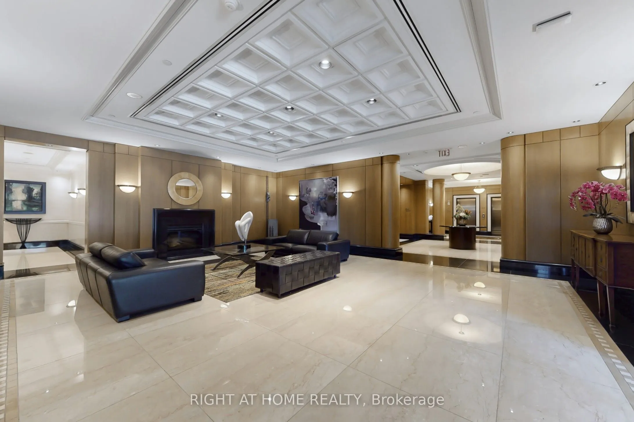 38 Avenue Road, #1201