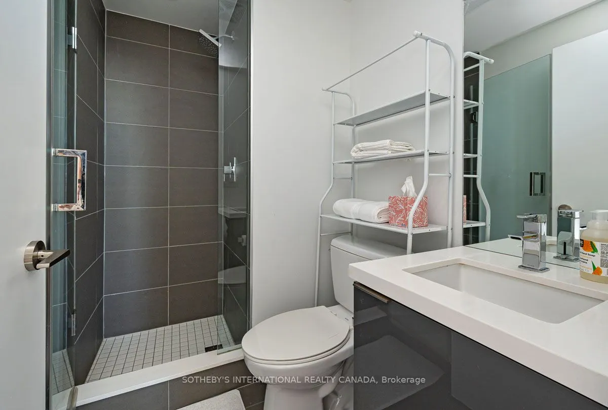 8 Eglinton Avenue E, #4211