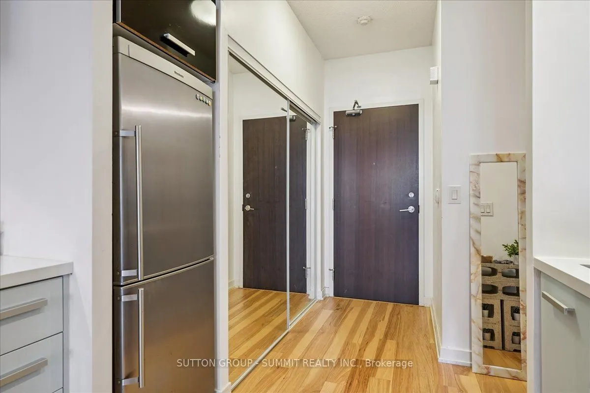 38 Dan Leckie Way, #515