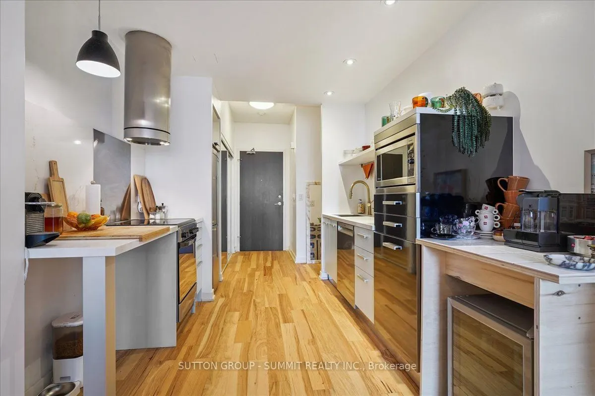 38 Dan Leckie Way, #515