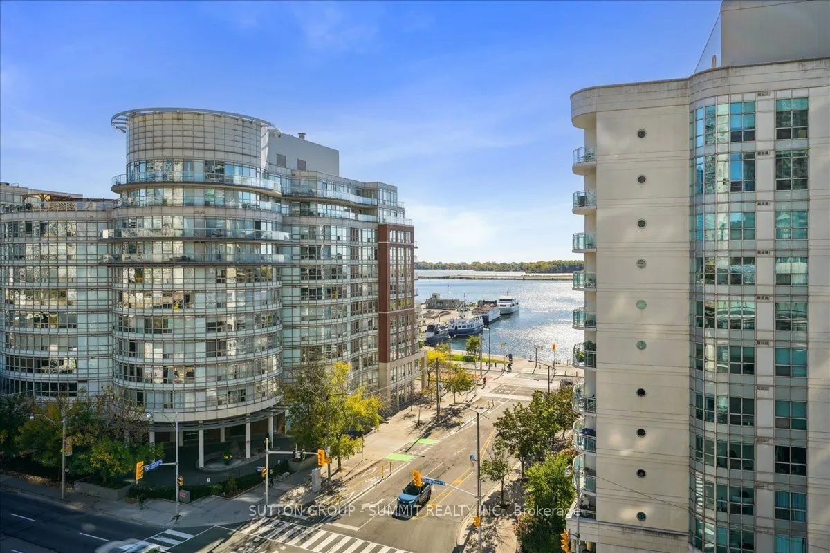 38 Dan Leckie Way, #515