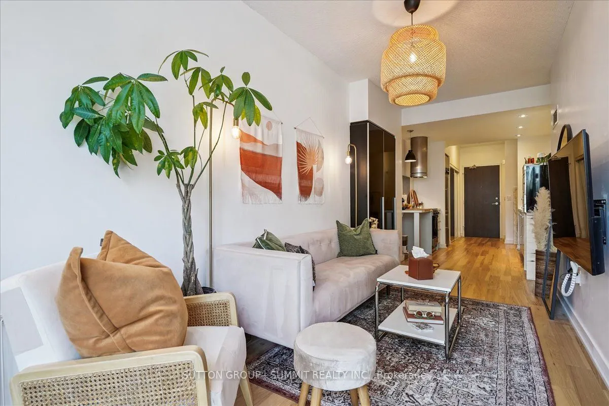 38 Dan Leckie Way, #515