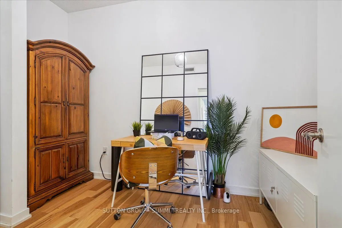 38 Dan Leckie Way, #515