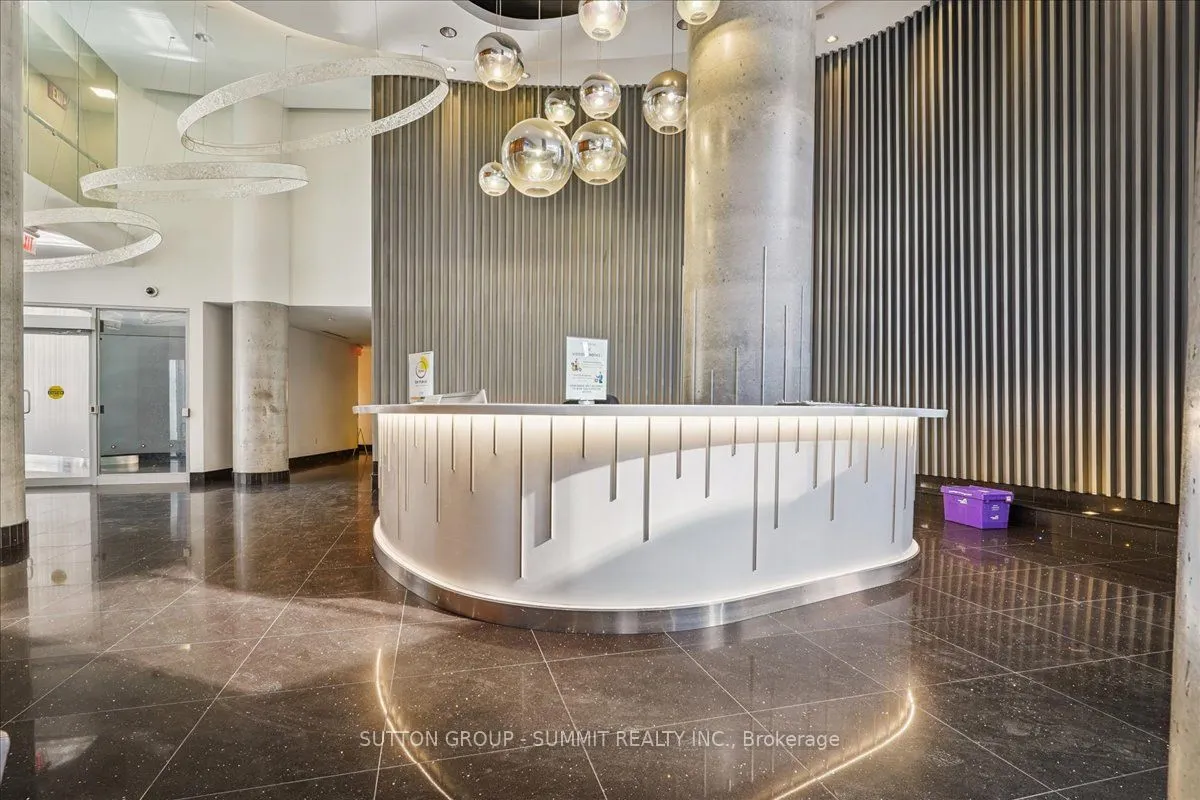 38 Dan Leckie Way, #515