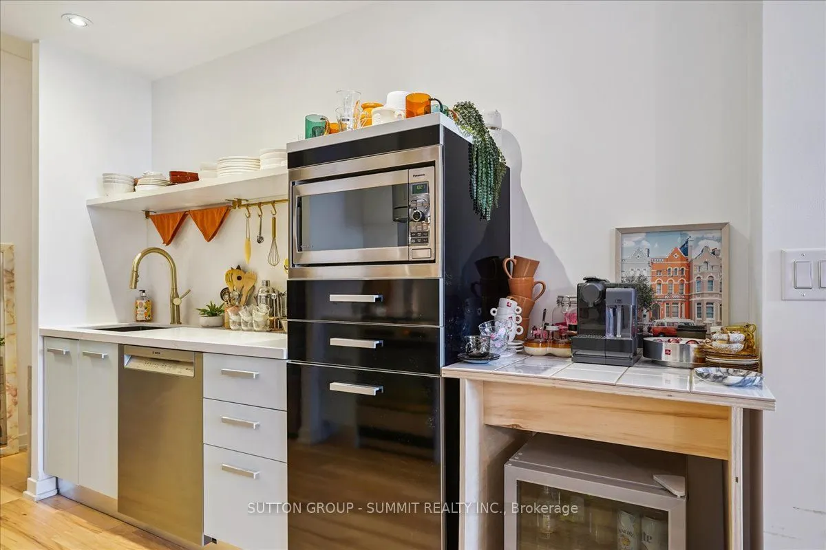 38 Dan Leckie Way, #515
