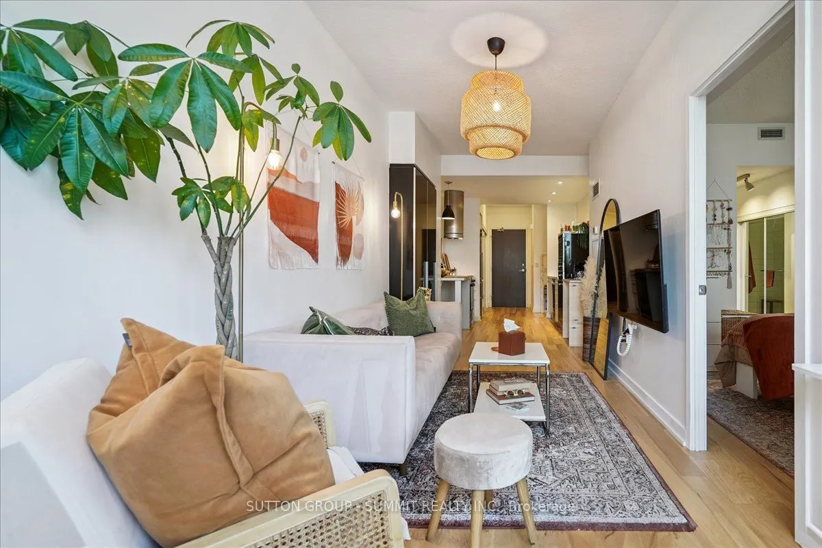 38 Dan Leckie Way, #515
