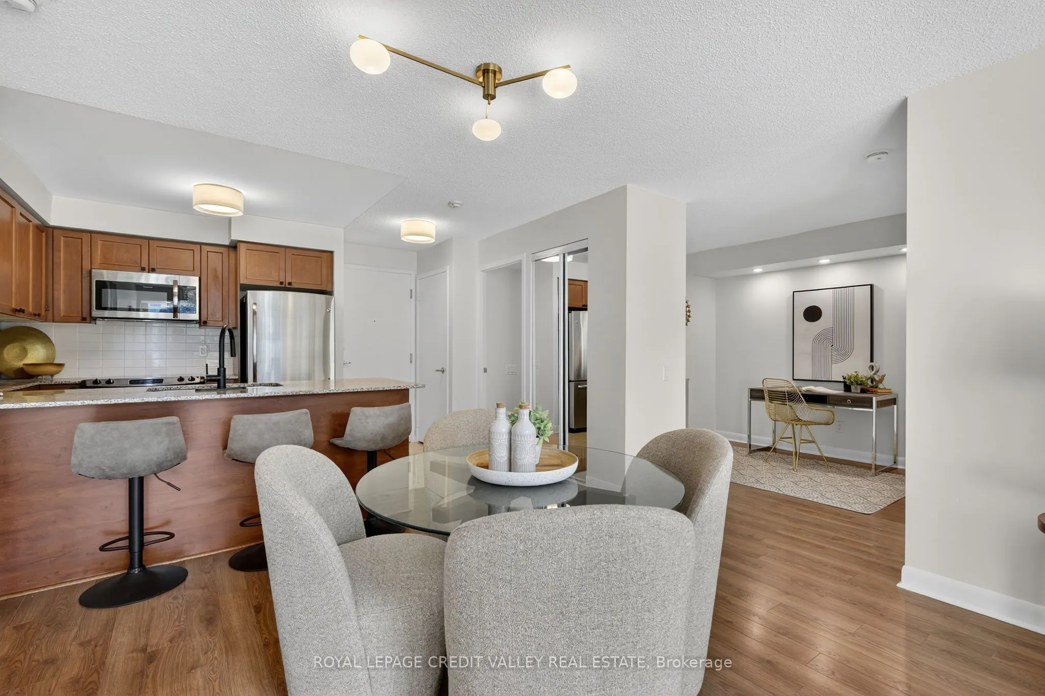 525 Wilson Avenue, #334