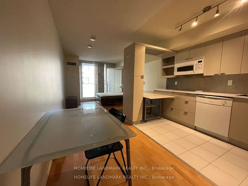 111 Elizabeth Street, #751