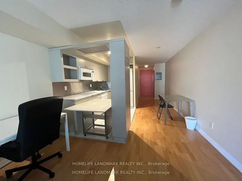 111 Elizabeth Street, #751