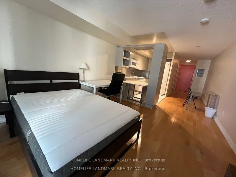 111 Elizabeth Street, #751