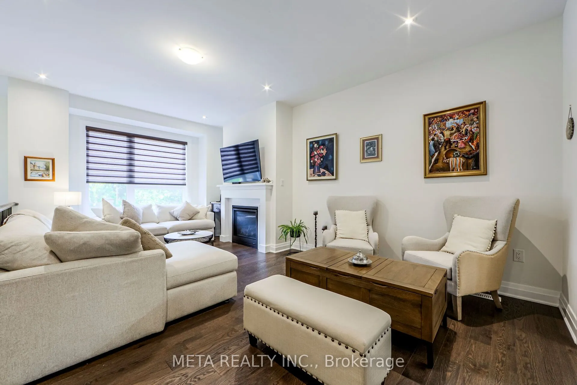 23 Hollyhock Court