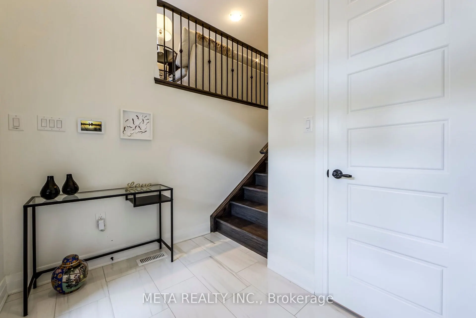 23 Hollyhock Court