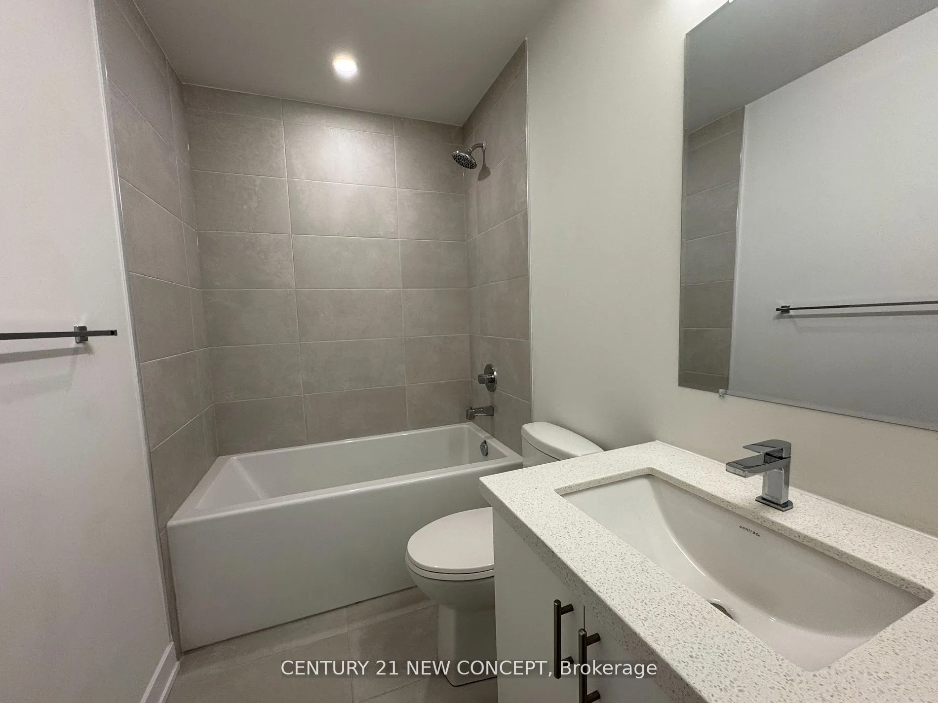 15 ELLERSLIE Avenue, #2107