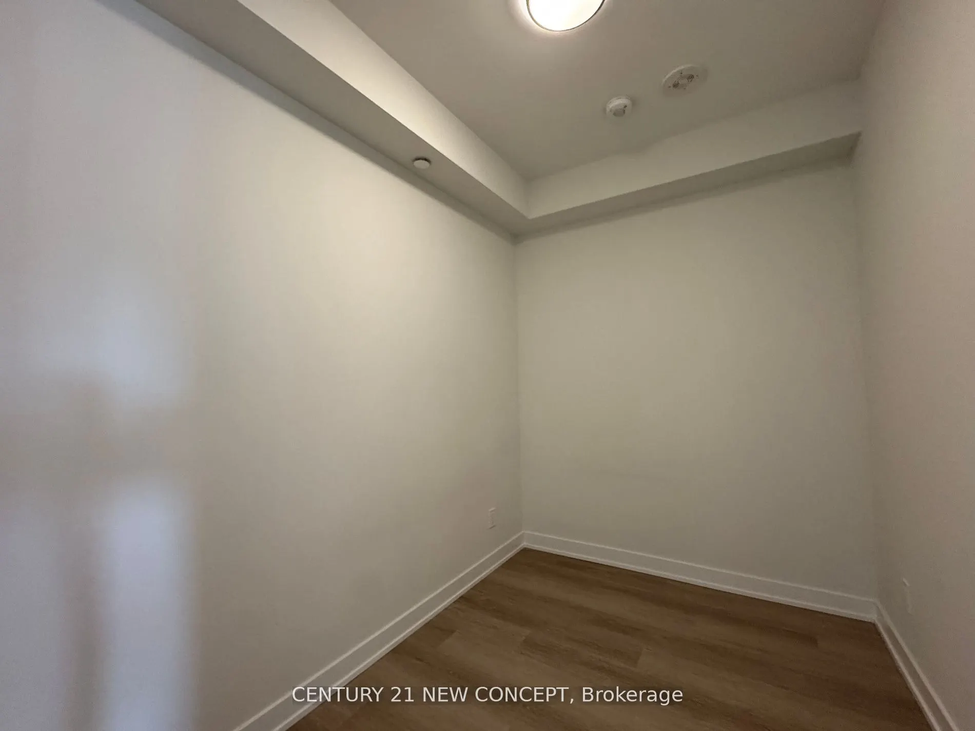 15 ELLERSLIE Avenue, #2107