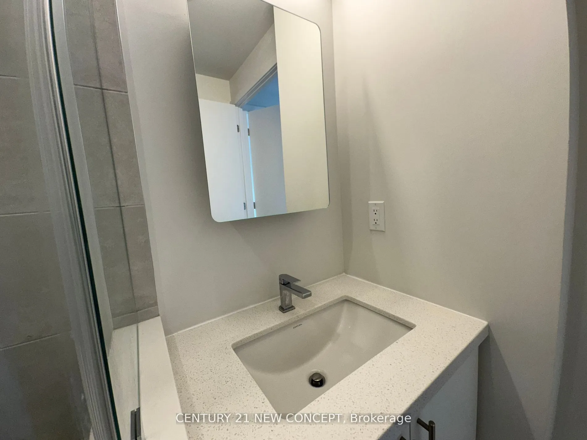 15 ELLERSLIE Avenue, #2107