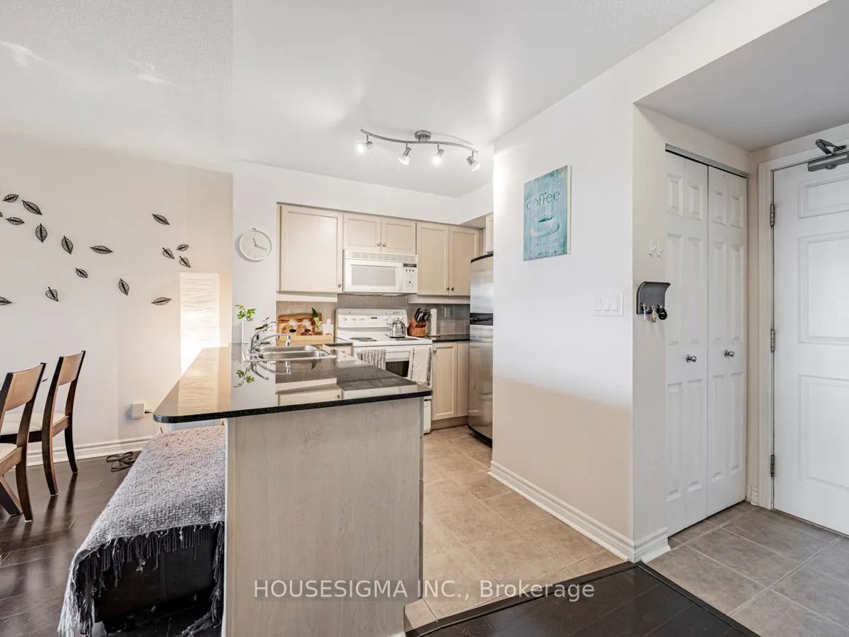 19 Barberry Place E, #505