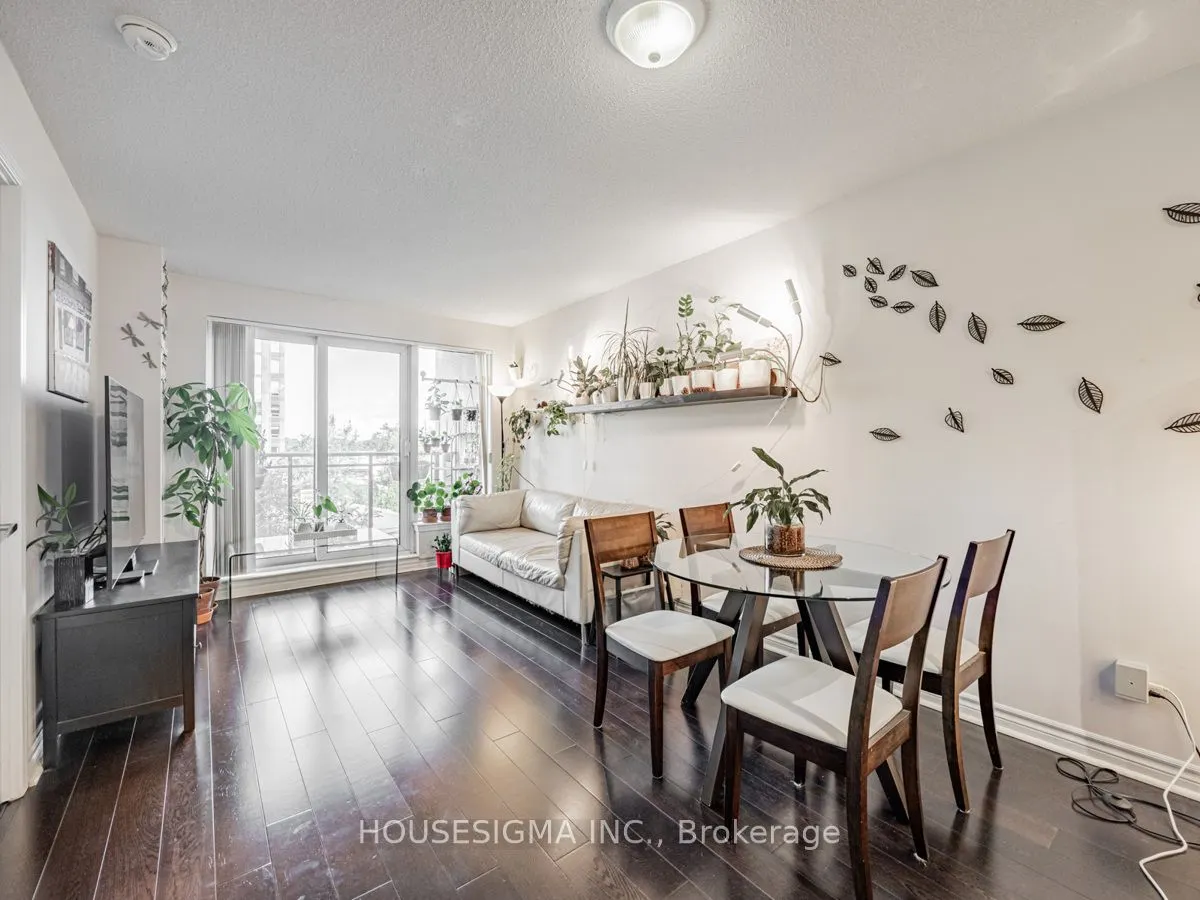 19 Barberry Place E, #505