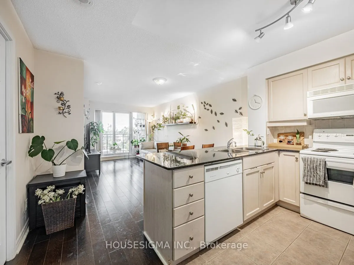 19 Barberry Place E, #505