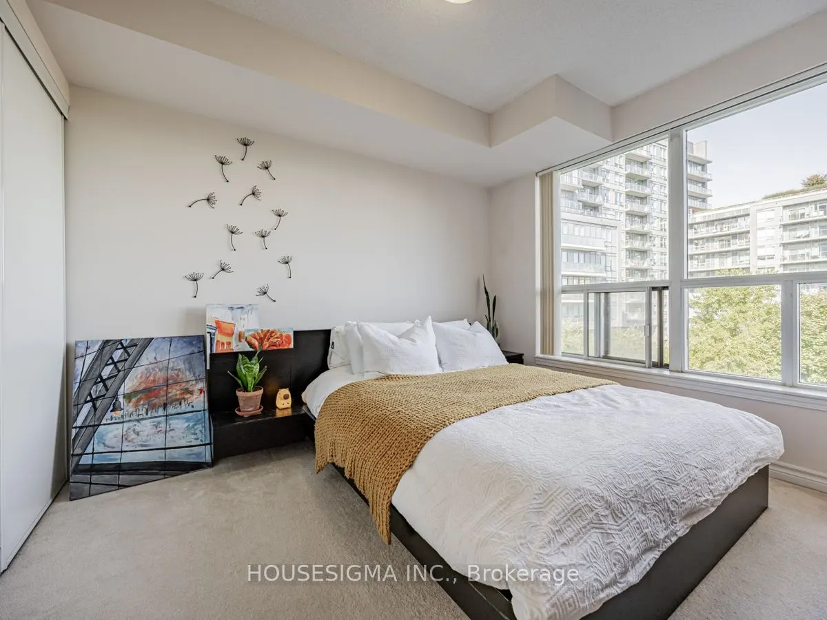 19 Barberry Place E, #505