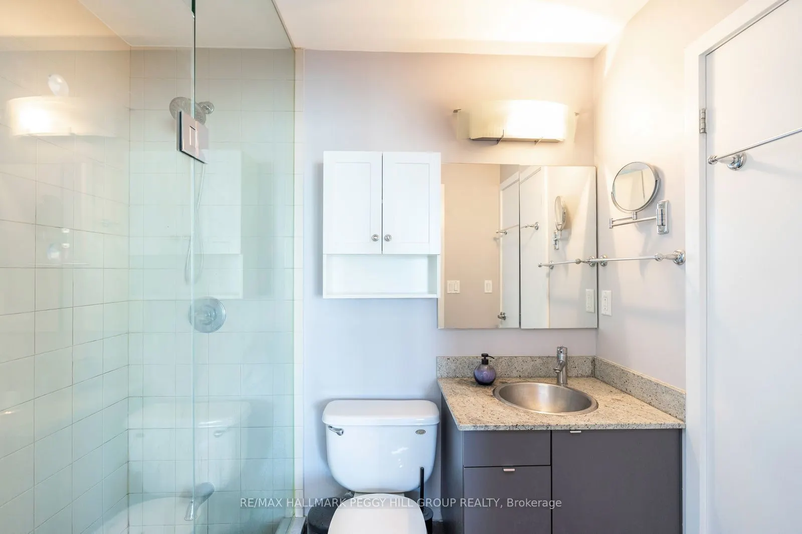 33 Lombard Street, #3302