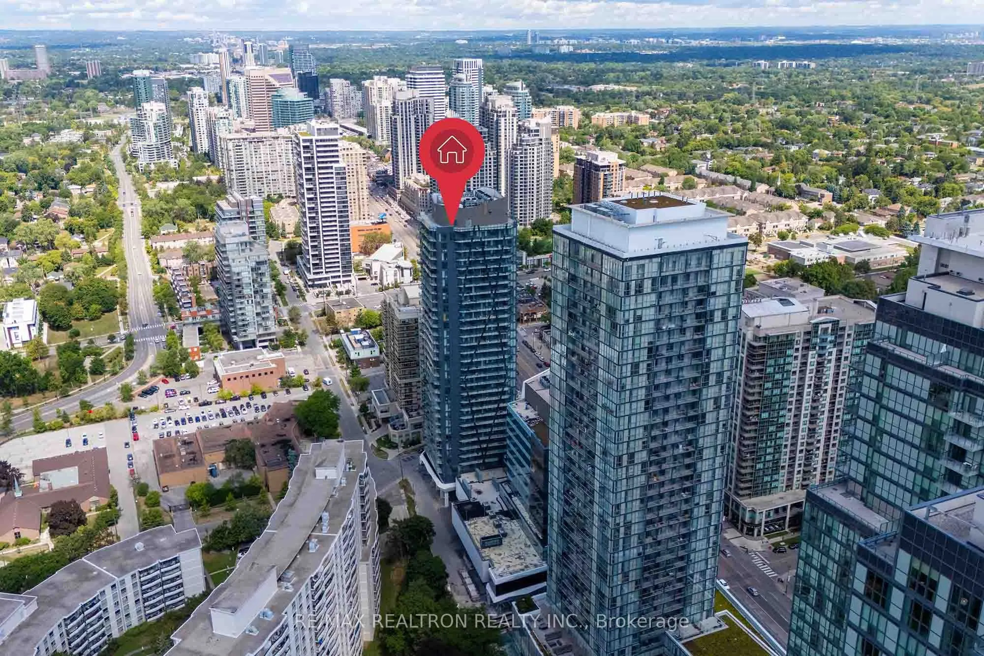 15 Ellerslie Avenue, #507