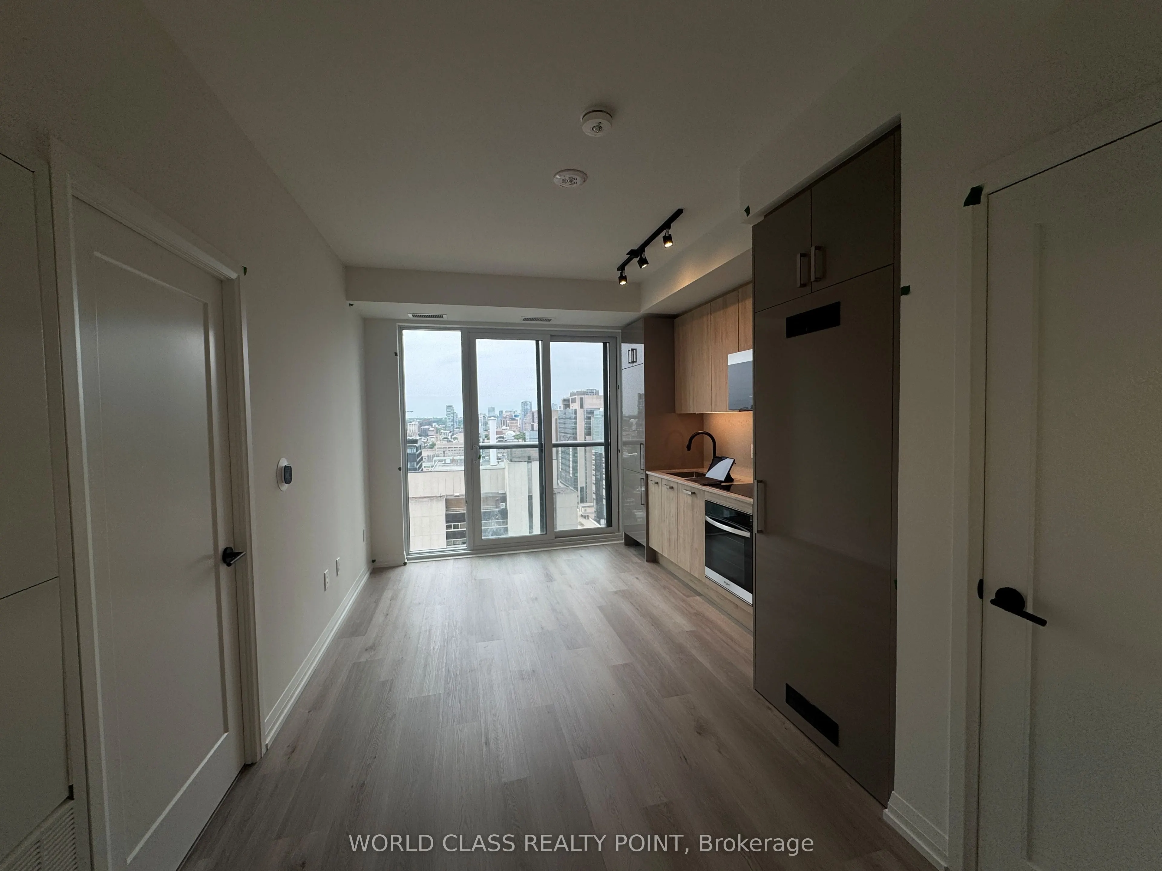 280 Dundas Street W, #2612