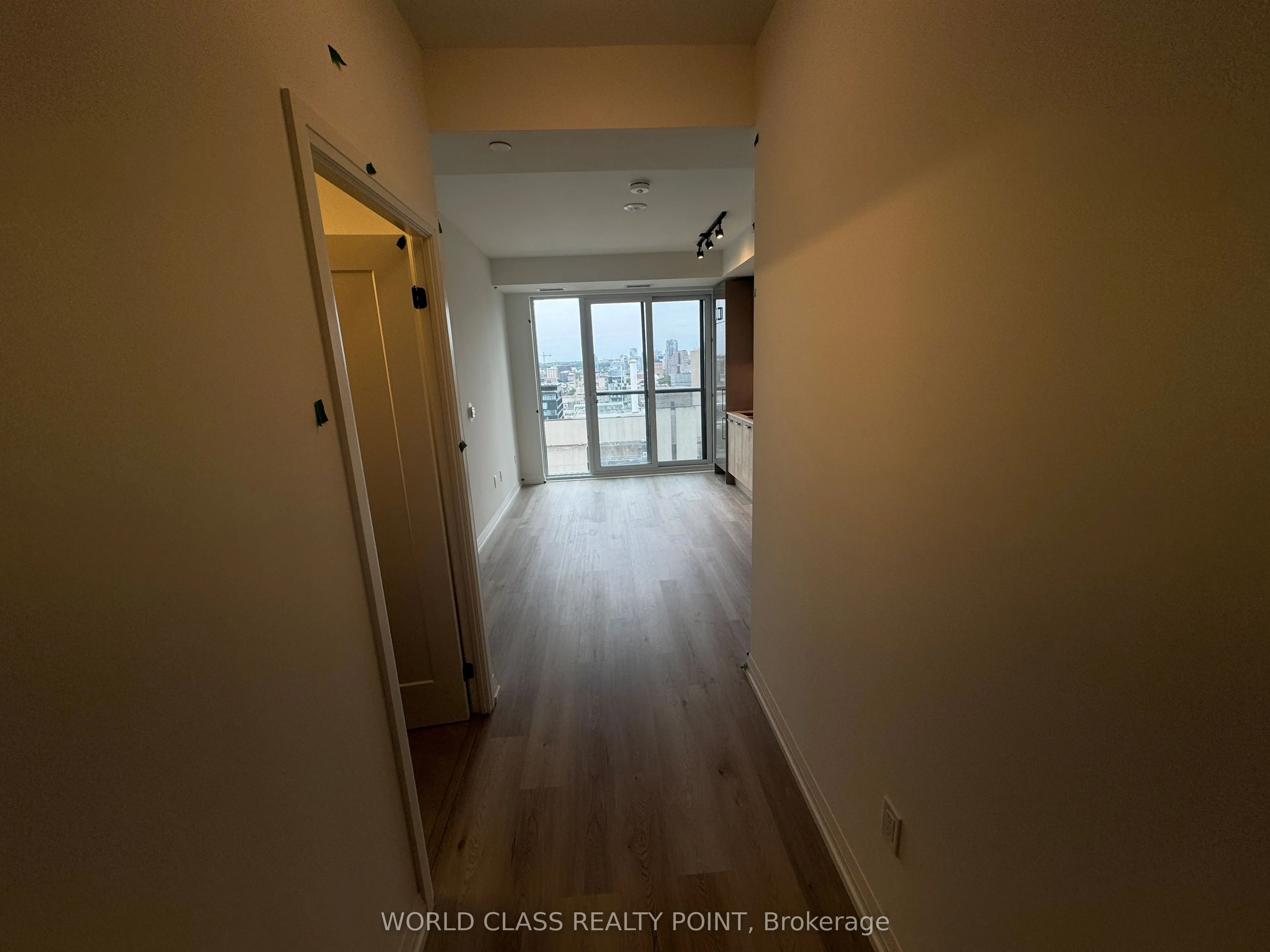 280 Dundas Street W, #2612