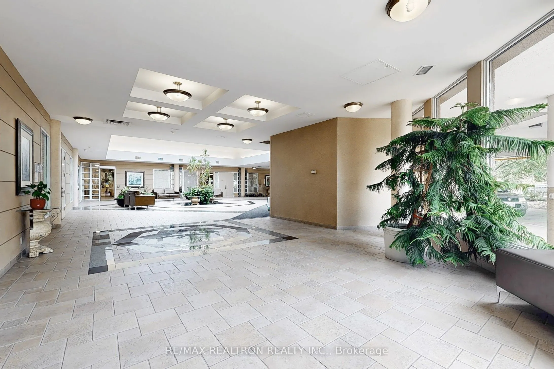 5 Concorde Place W, #406