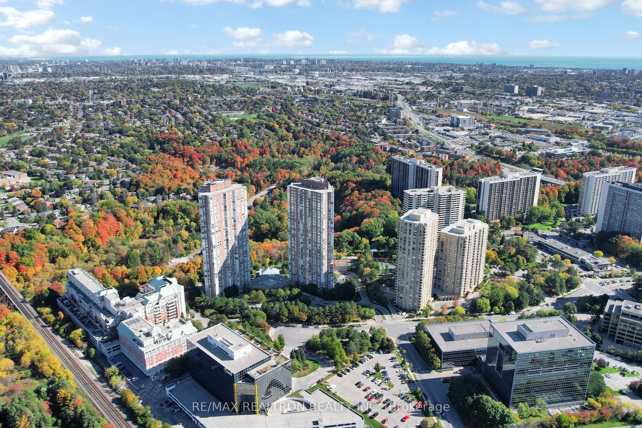 5 Concorde Place W, #406