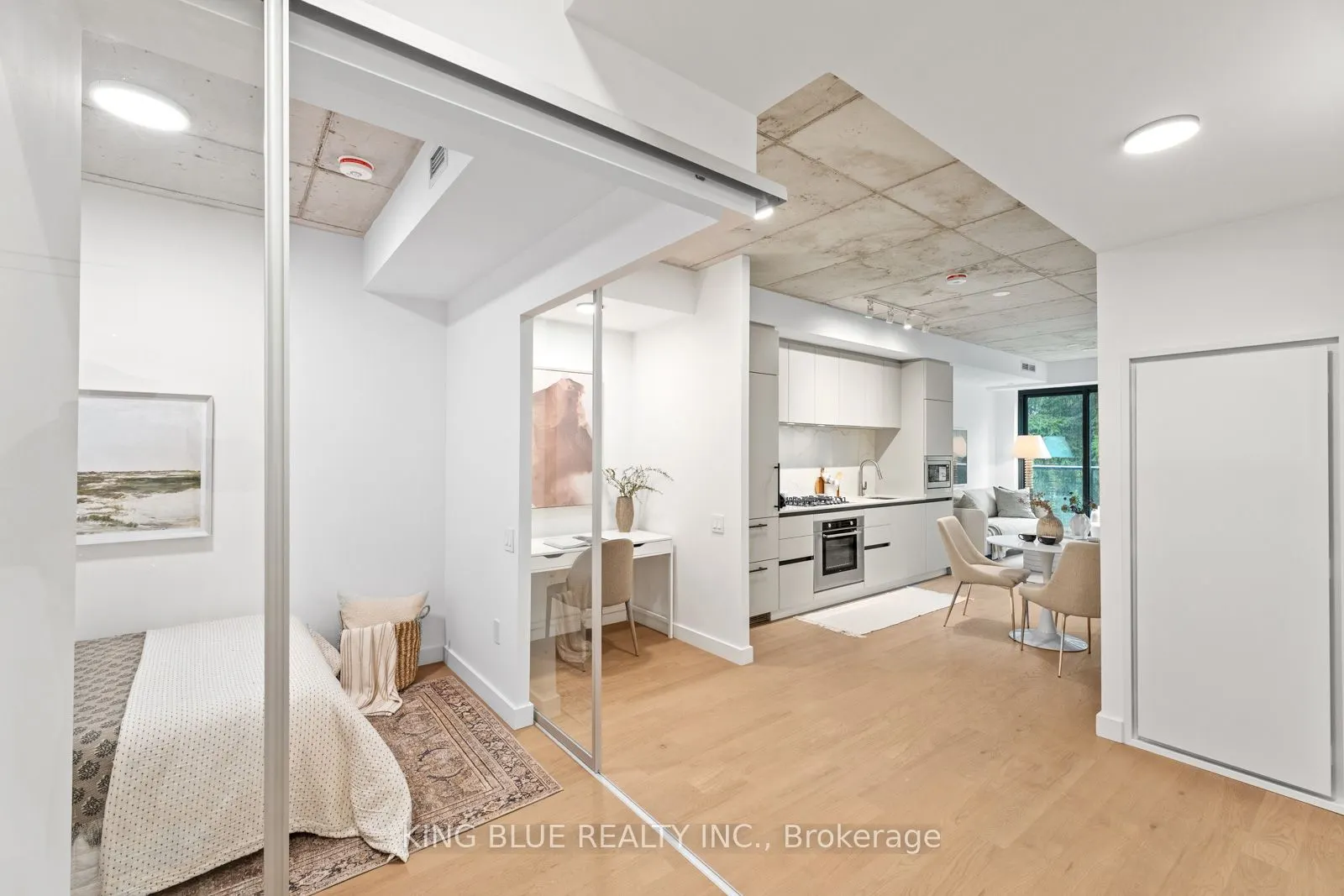 1720 Bayview Avenue E, #216