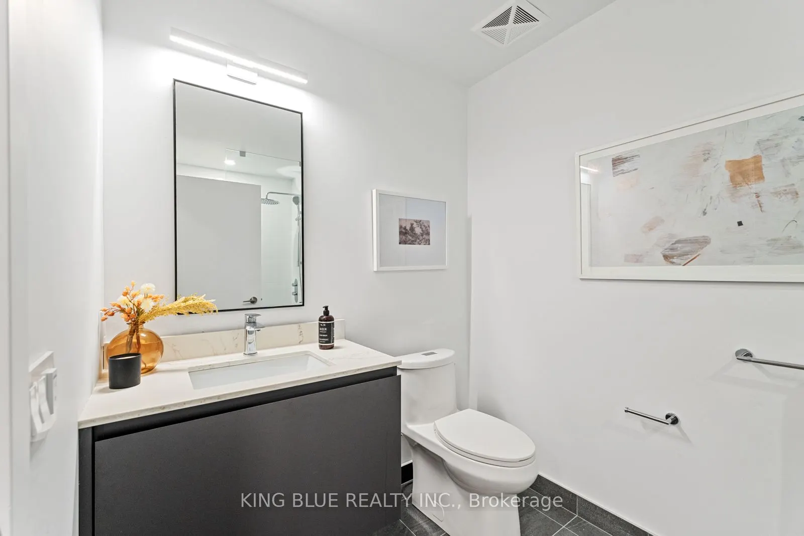1720 Bayview Avenue E, #216