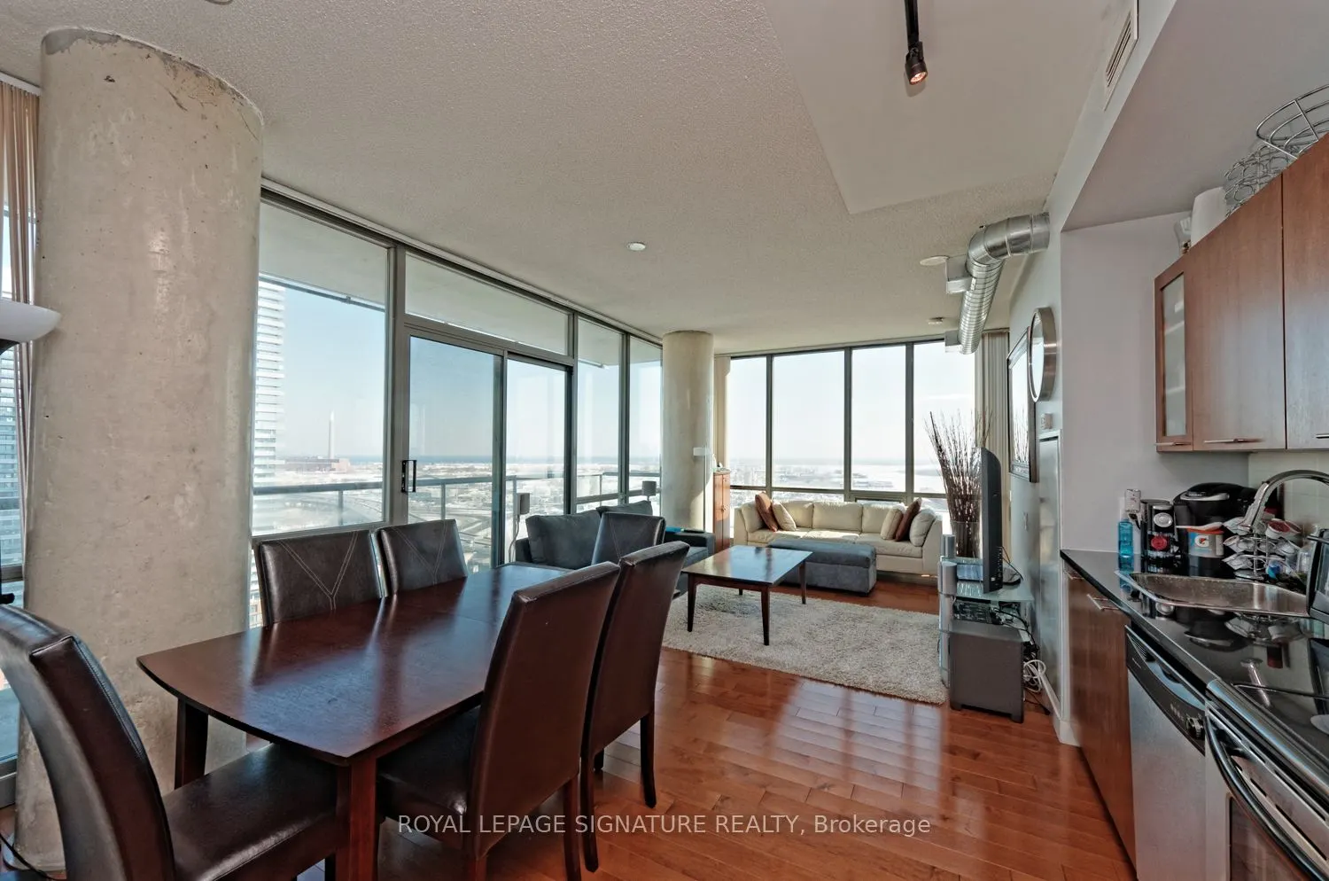 33 Mill Street, #2504