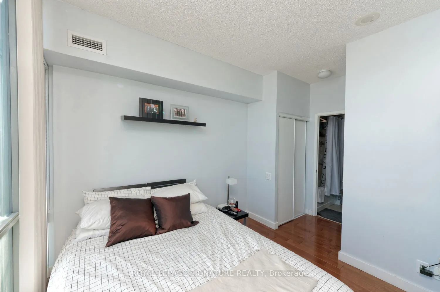 33 Mill Street, #2504