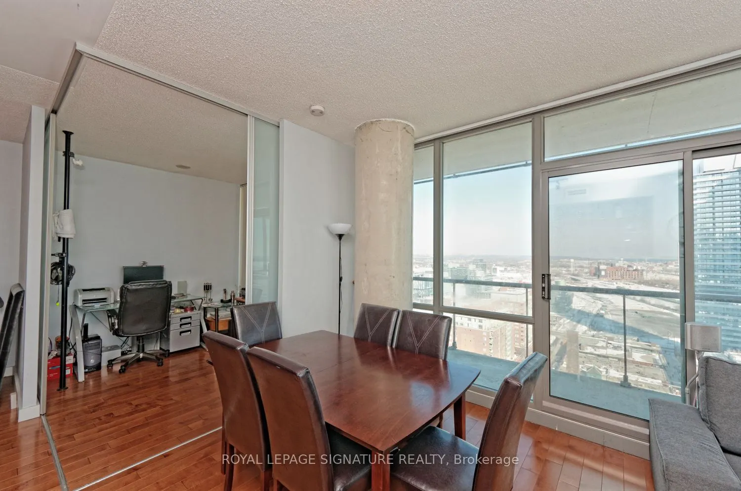33 Mill Street, #2504