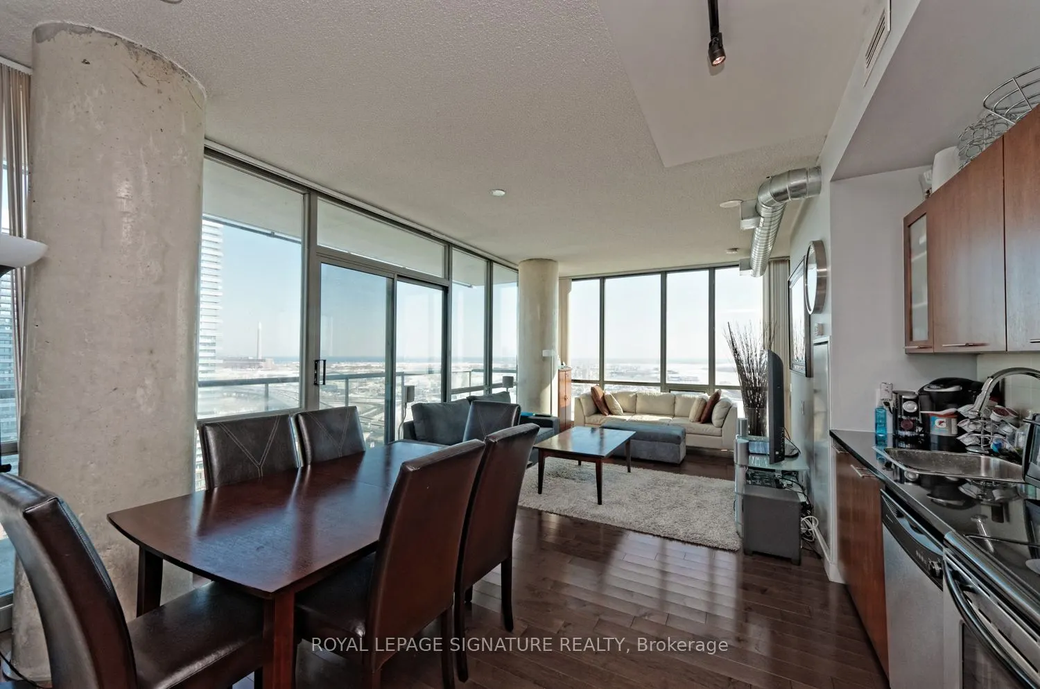 33 Mill Street, #2504