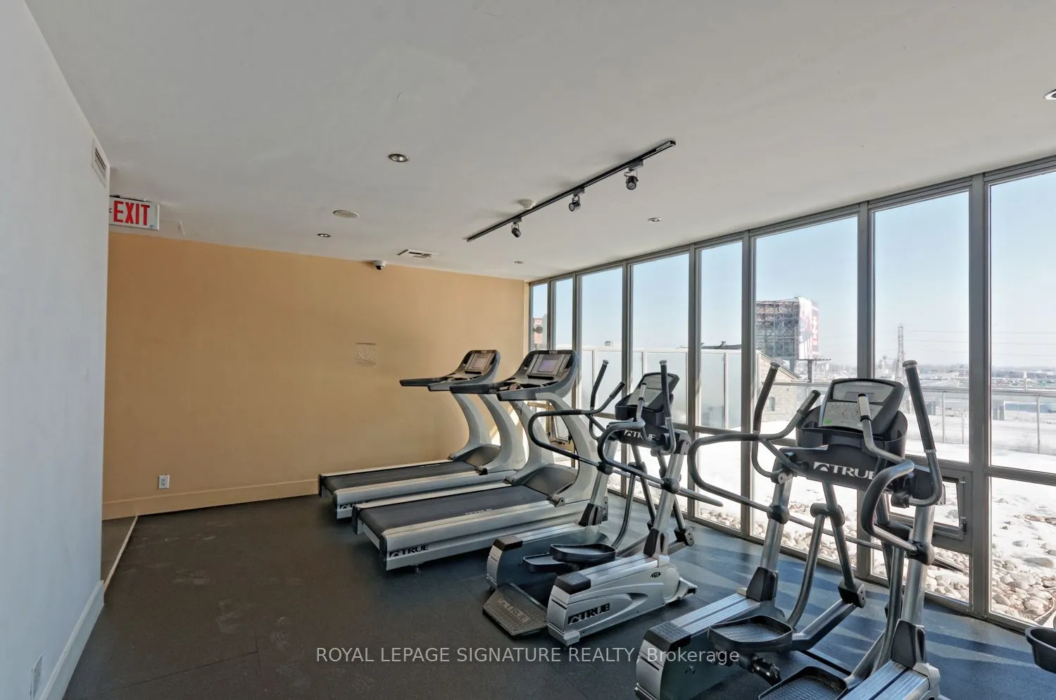 33 Mill Street, #2504