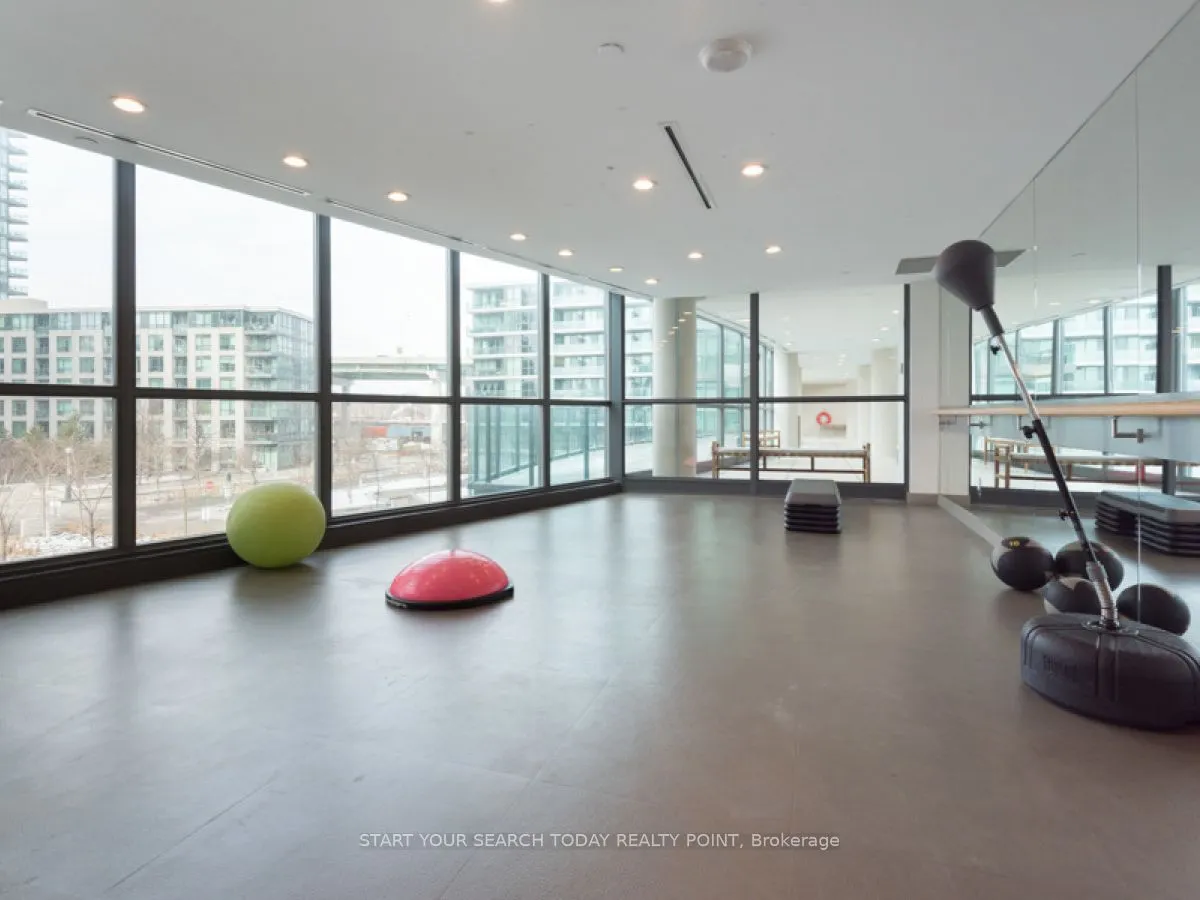215 Fort York Boulevard, #710