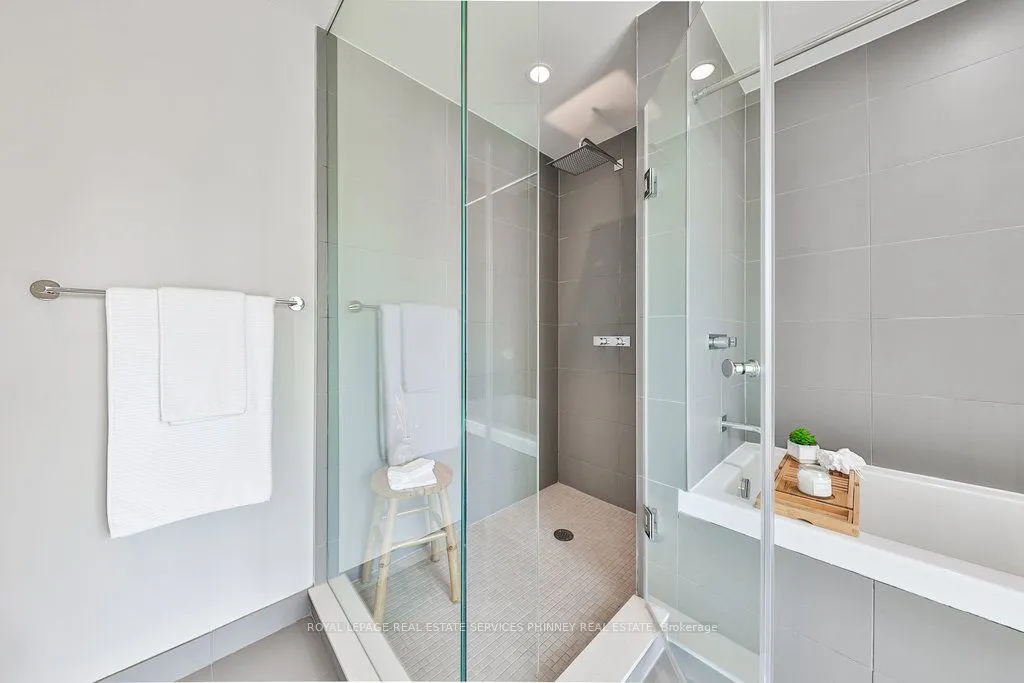 60 Colborne Street, #2501