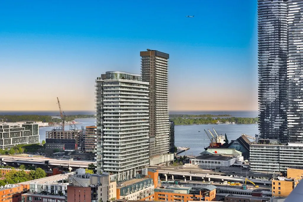 60 Colborne Street, #2501