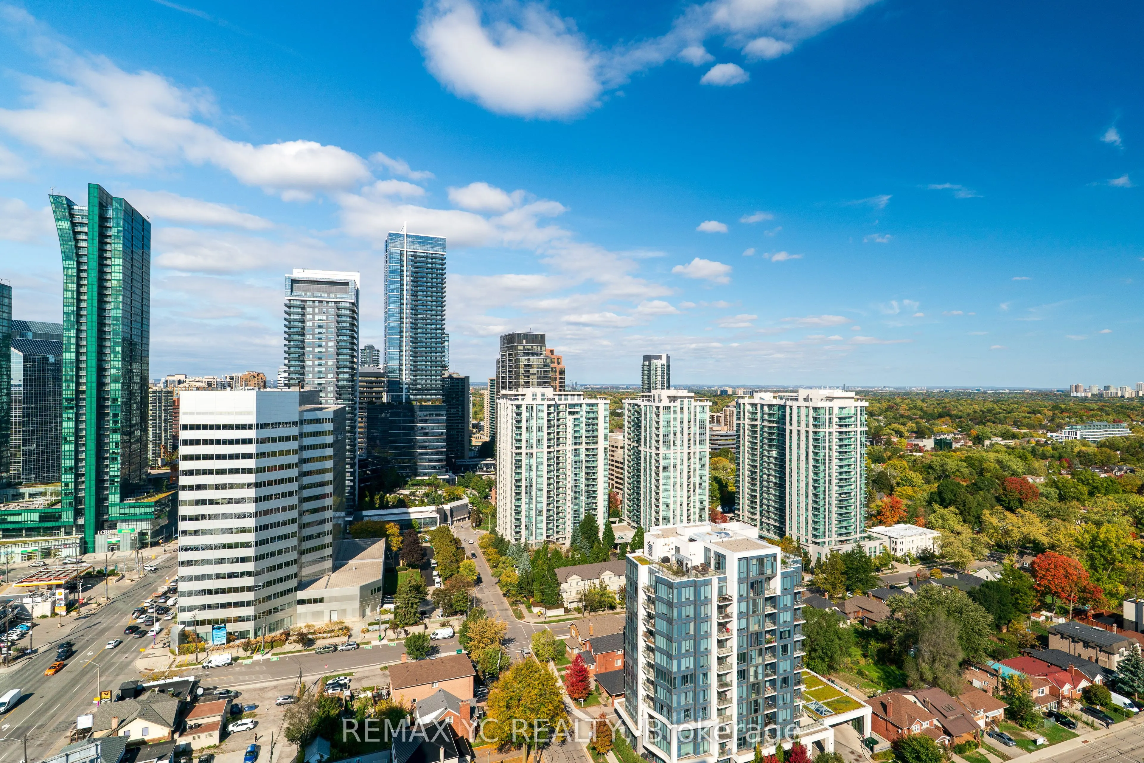 16 Harrison Garden Boulevard, #2612