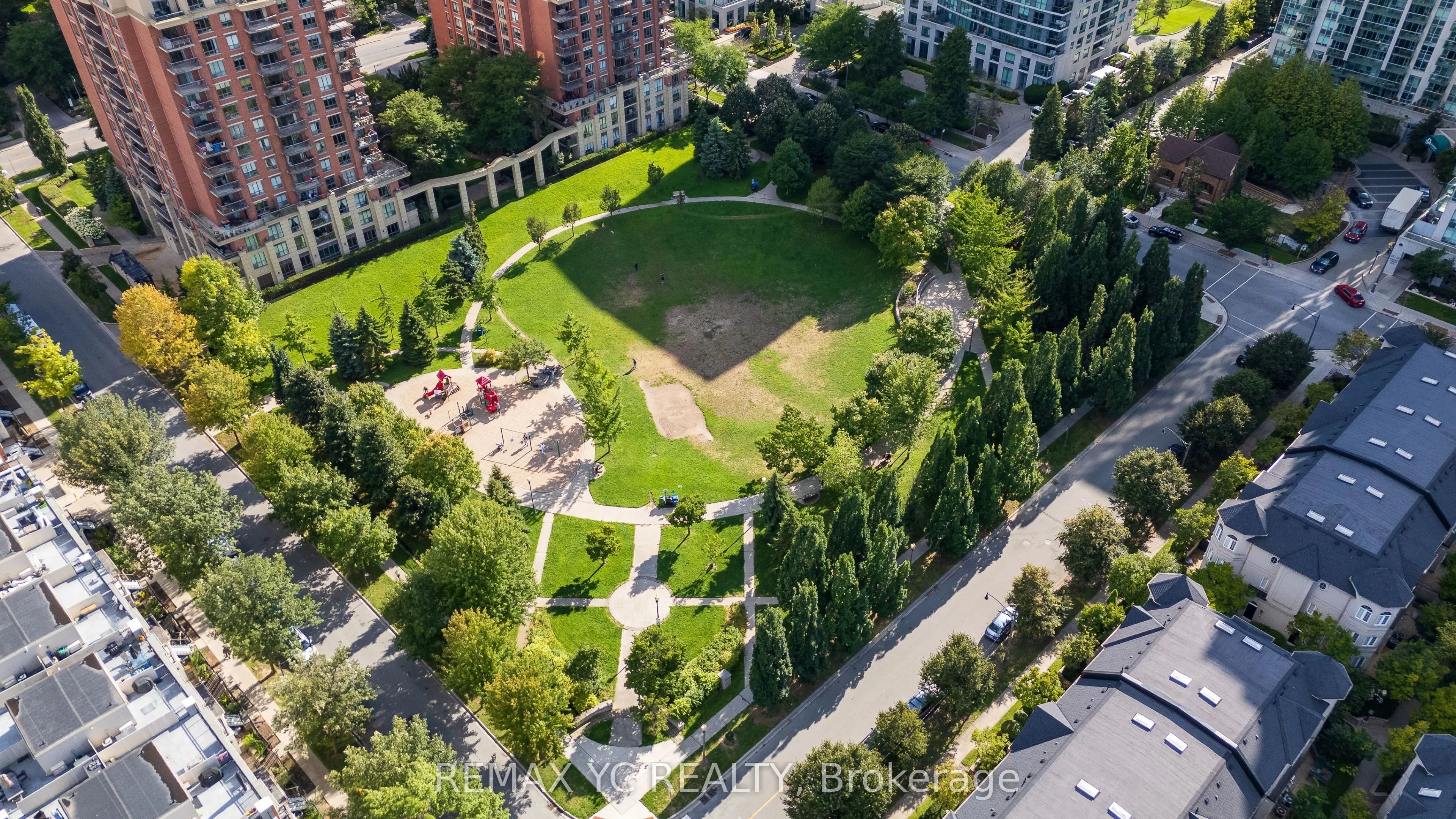 16 Harrison Garden Boulevard, #2612