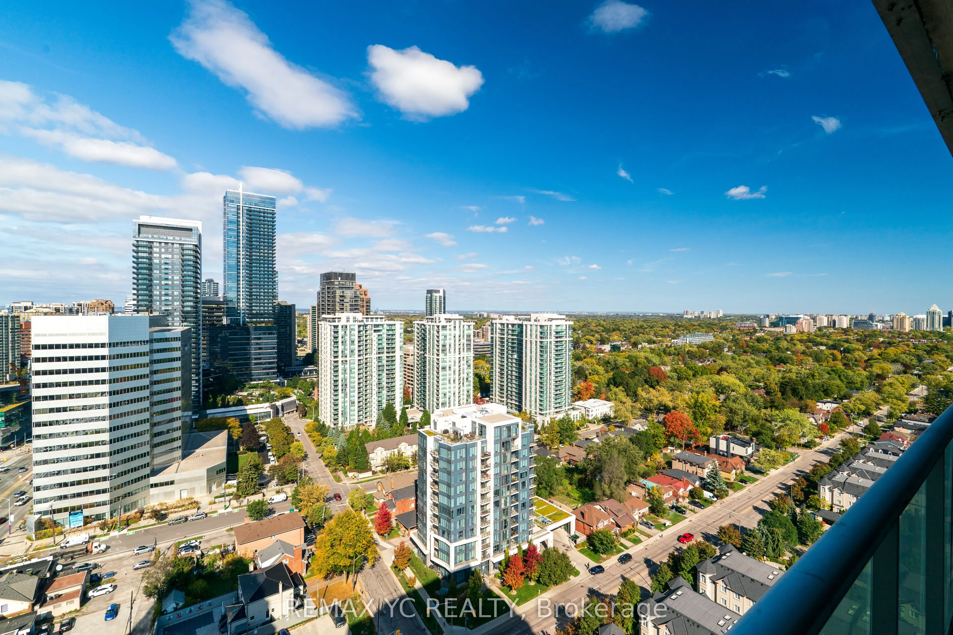 16 Harrison Garden Boulevard, #2612